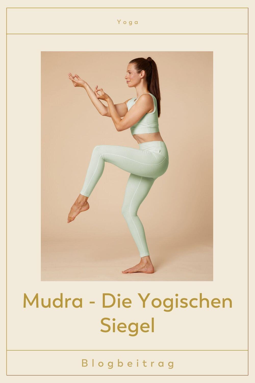 Titelbild zum Blogbeitrag Mudra - Die Yogischen Siegel